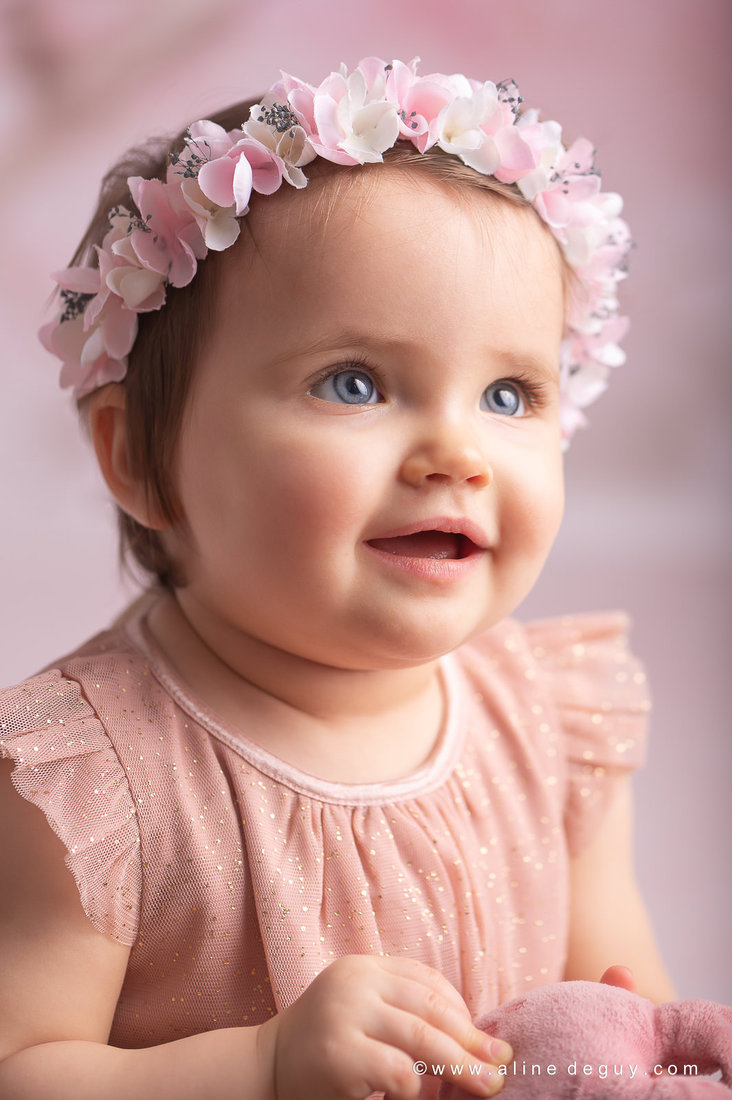 Photos de Naissance de Bébé : Studio Photo ou Maternité ?